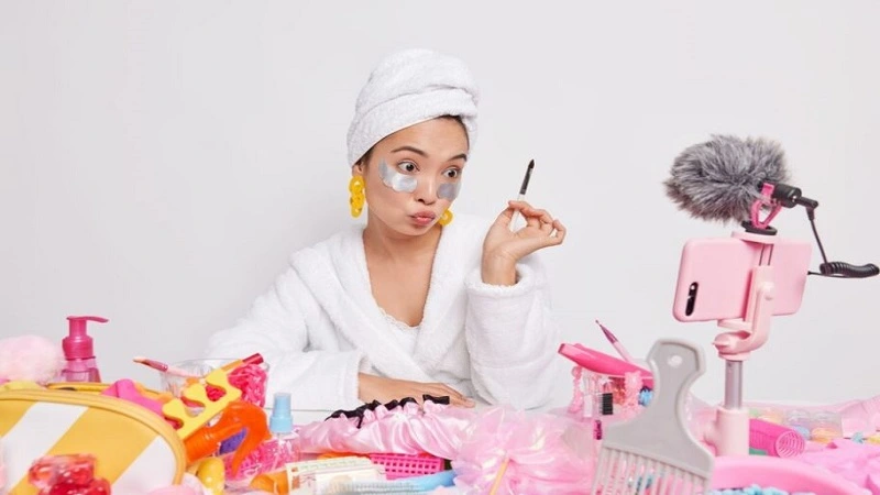 Aesthetic Careers: Exploring Jobs in the Beauty Industry