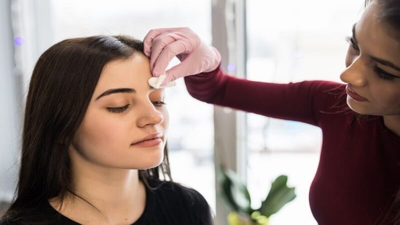 Powder Brows Healing Timeline: A Step-by-Step Guide