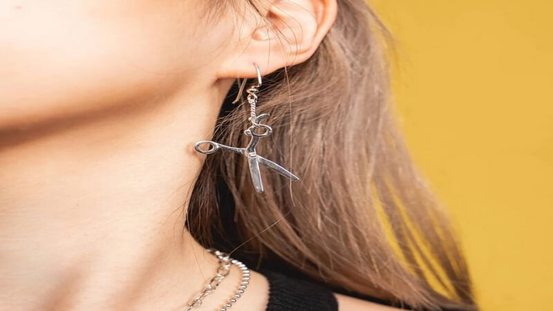 Ways to Match Sapphire Earrings to Your Look